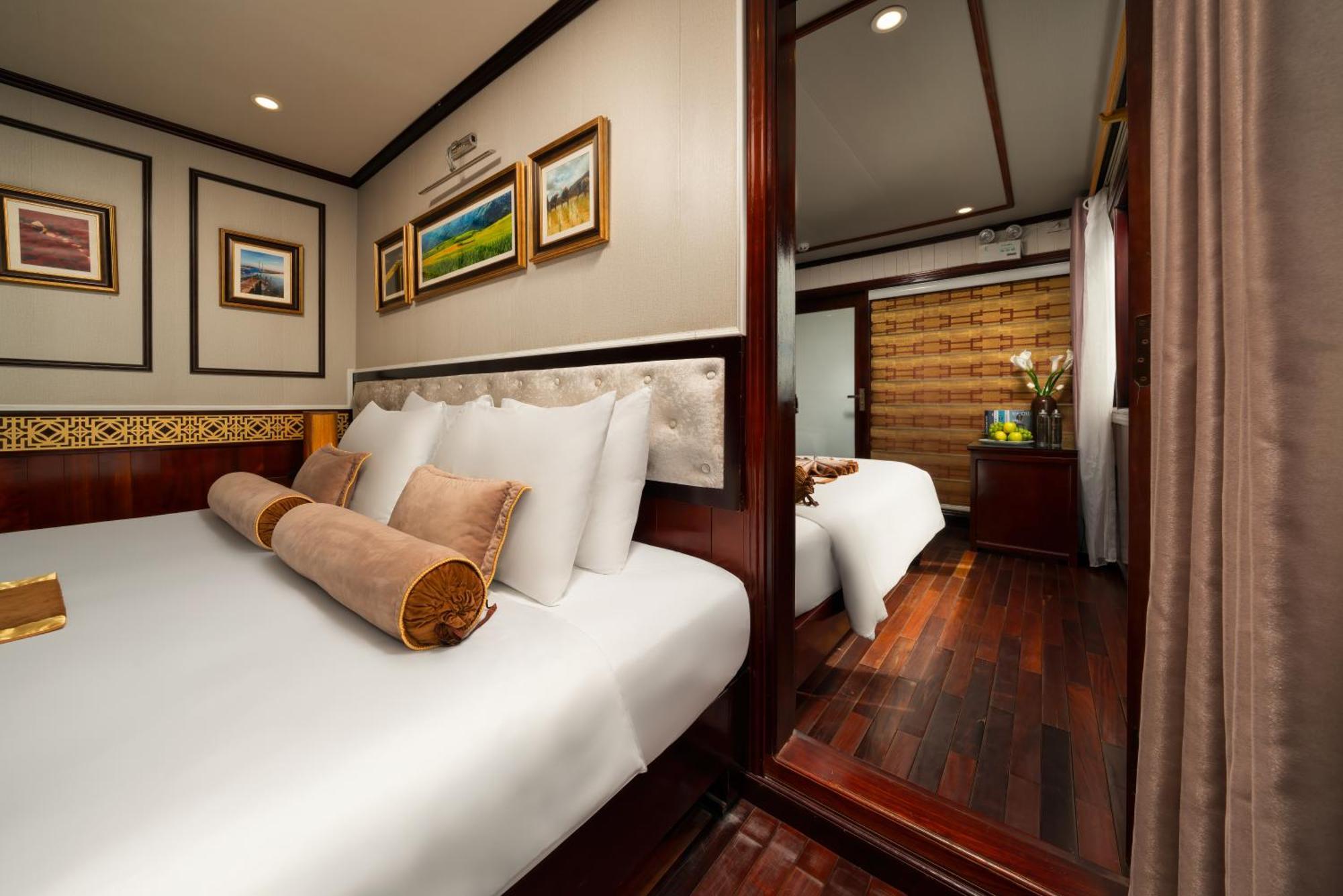 Swan Cruises Halong Hotel Ха Лонг Екстериор снимка