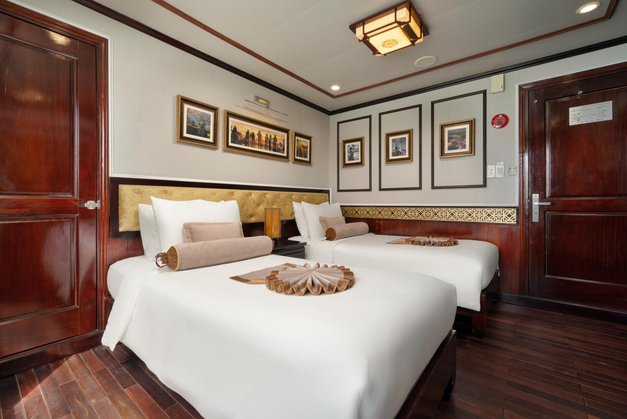 Swan Cruises Halong Hotel Ха Лонг Екстериор снимка