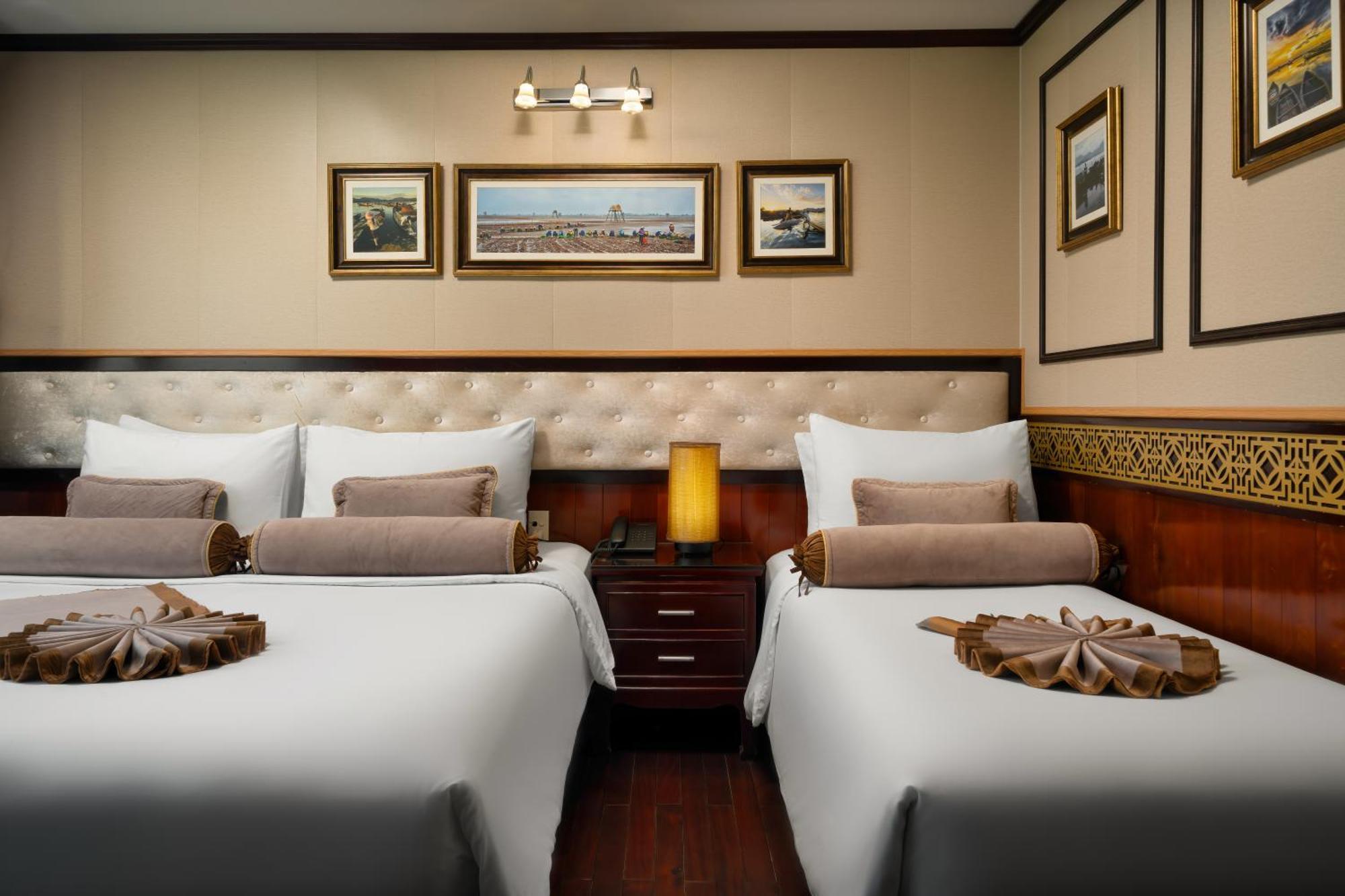 Swan Cruises Halong Hotel Ха Лонг Екстериор снимка